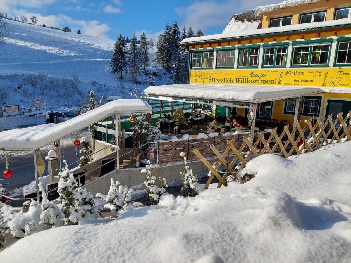 Gasthof Klug Zum Ehrensepp Hotel Modriach Exterior photo